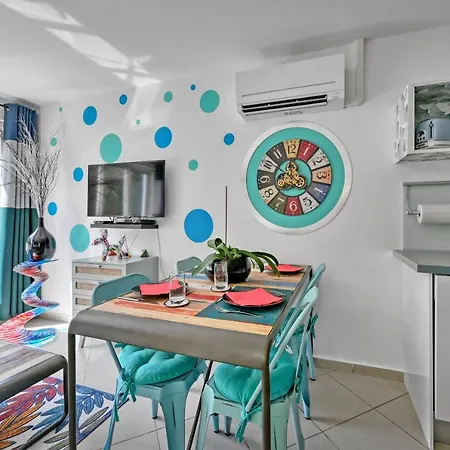 Apartment T3 De 45 M2 Avec Terrasse - Entierement Climatise - 2 - 400m De La - Avec Piscine *