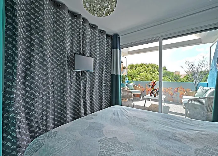 T3 De 45 M2 Avec Terrasse - Entierement Climatise - 2 - 400m De La - Avec Piscine Apartamento Le Grau-du-Roi